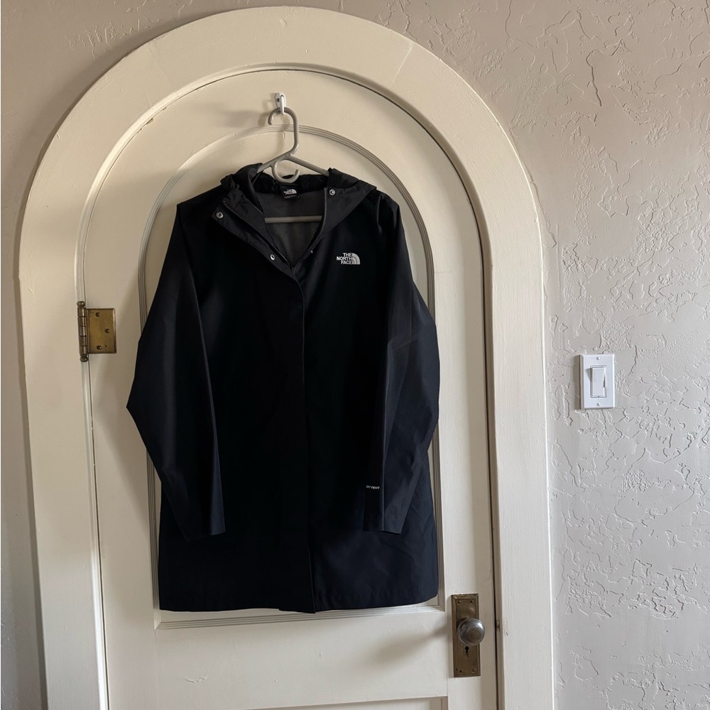 The North Face Women's Black Mesh Jacket